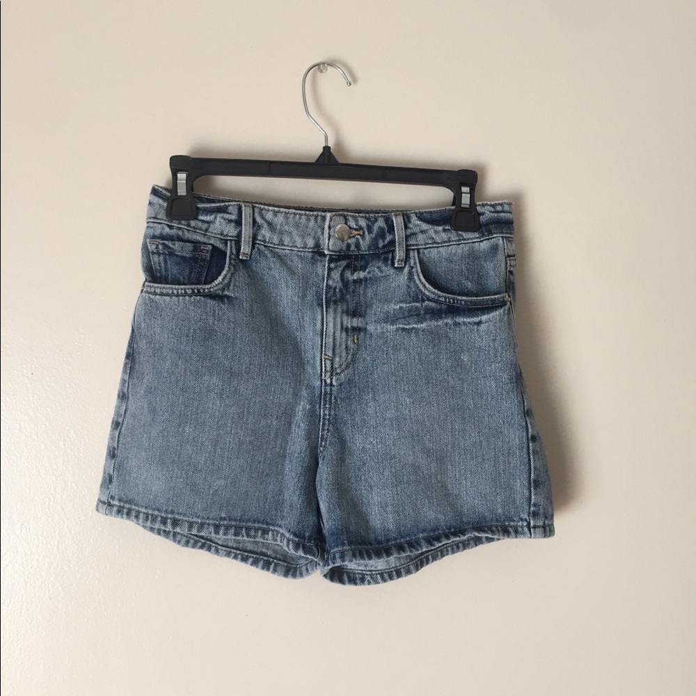 Guess mom shorts